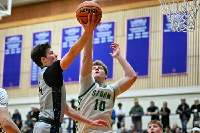 a Summit Wilsonville 5A Oregon boys basketball final 2024 Leon Neuschwander 35